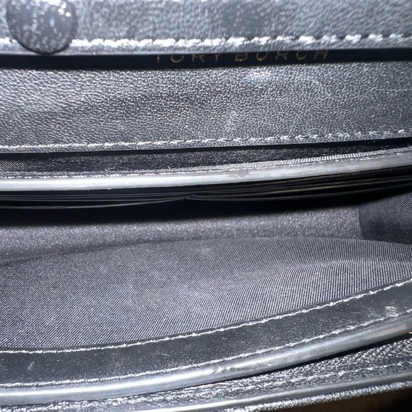 Tory Burch Fleming Quilted Leather Wallet on Chain Crossbody - Picture 7 of 8